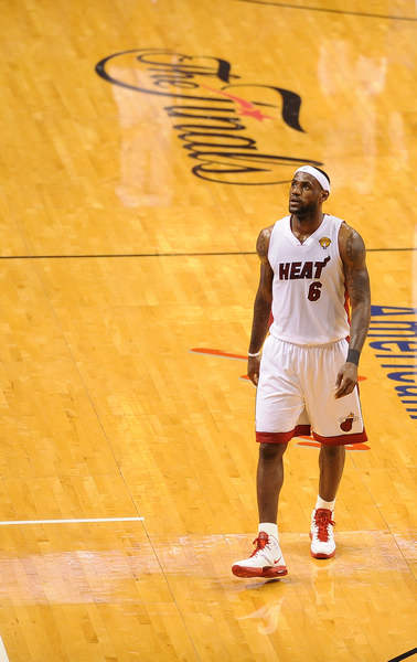 和底线相持 和底线相持